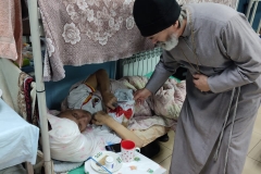 Священник поздравил с Рождеством Христовым и побеседовал о празднике в трех братских6